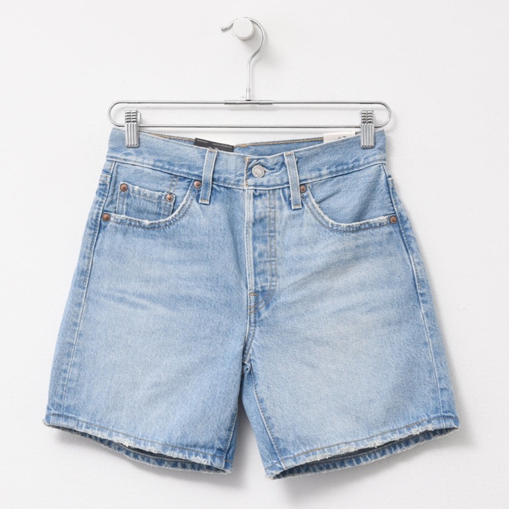 Levi's 501 Mid Thigh Light Wash Denim Shorts - Picture 3 of 7